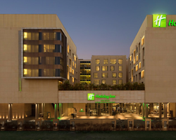 Khách sạn Holiday Inn Express New Delhi International Airport T3