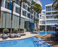 Khách sạn Baraquda Heeton Pattaya by Compass Hospitality