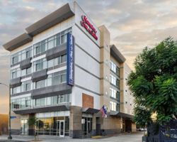Khách sạn Hampton Inn & Suites Los Angeles Hollywood
