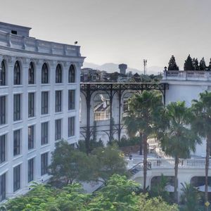 Khách sạn Silk Path Grand Huế