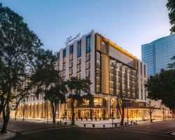 Khách sạn Fairmont Hà Nội