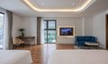 Gia Đình Hướng Núi 04 Khách