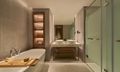 Deluxe Hướng Phố 1 giường lớn