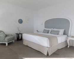 Khách sạn Canaves Oia Suites Santorini