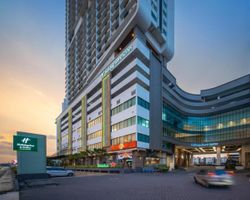 Khách sạn Holiday Inn & Suites Penang Prai
