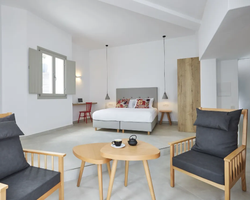 Khách sạn Aperanto Suites Santorini