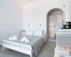 Khách sạn Ilioperato Santorini