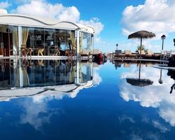 Khách sạn Villa Manos Santorini