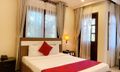 Deluxe hướng hồ bơi