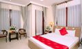Deluxe hướng hồ bơi